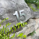 Appartamento Architect-apartments 80qm 3 Schlafzimmer, Integrierter Kueche Und Bad, 2min Von A8, Garten Mit Sitzgruppe, Ruhig Und Modern Irschenberg