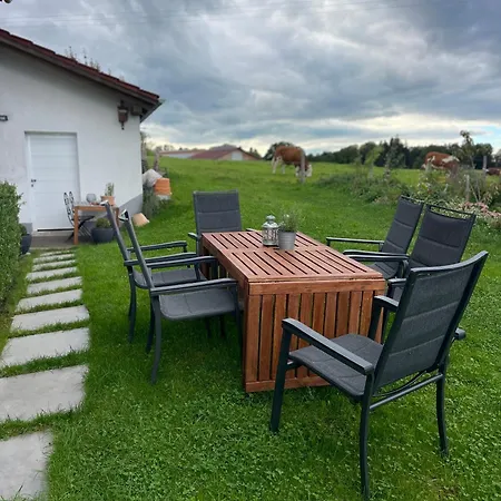 Architect-apartments 80qm 3 Schlafzimmer, Integrierter Kueche Und Bad, 2min Von A8, Garten Mit Sitzgruppe, Ruhig Und Modern * Irschenberg