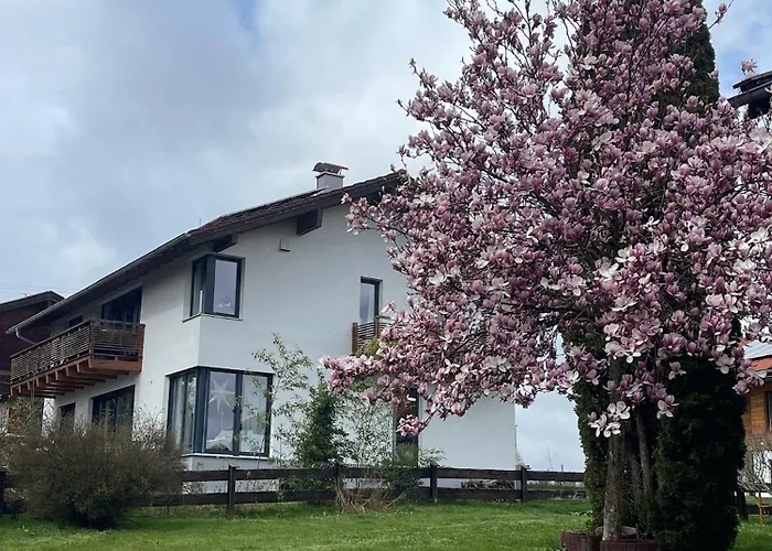 Appartement Architect-apartments 80qm 3 Schlafzimmer, Integrierter Kueche Und Bad, 2min Von A8, Garten Mit Sitzgruppe, Ruhig Und Modern
